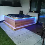 Kroell Apartman Schlitters